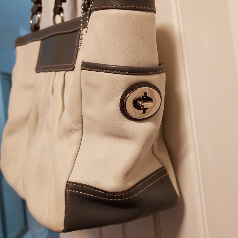 Bag - Picture 2 of 5
